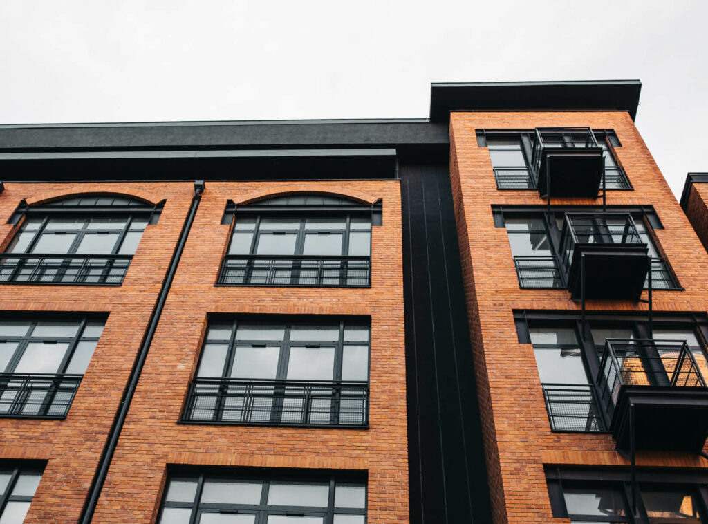 Smythe LLP SALE OF AXIS INSURANCE MANAGERS INC. TO VERTICAL INSURANCE